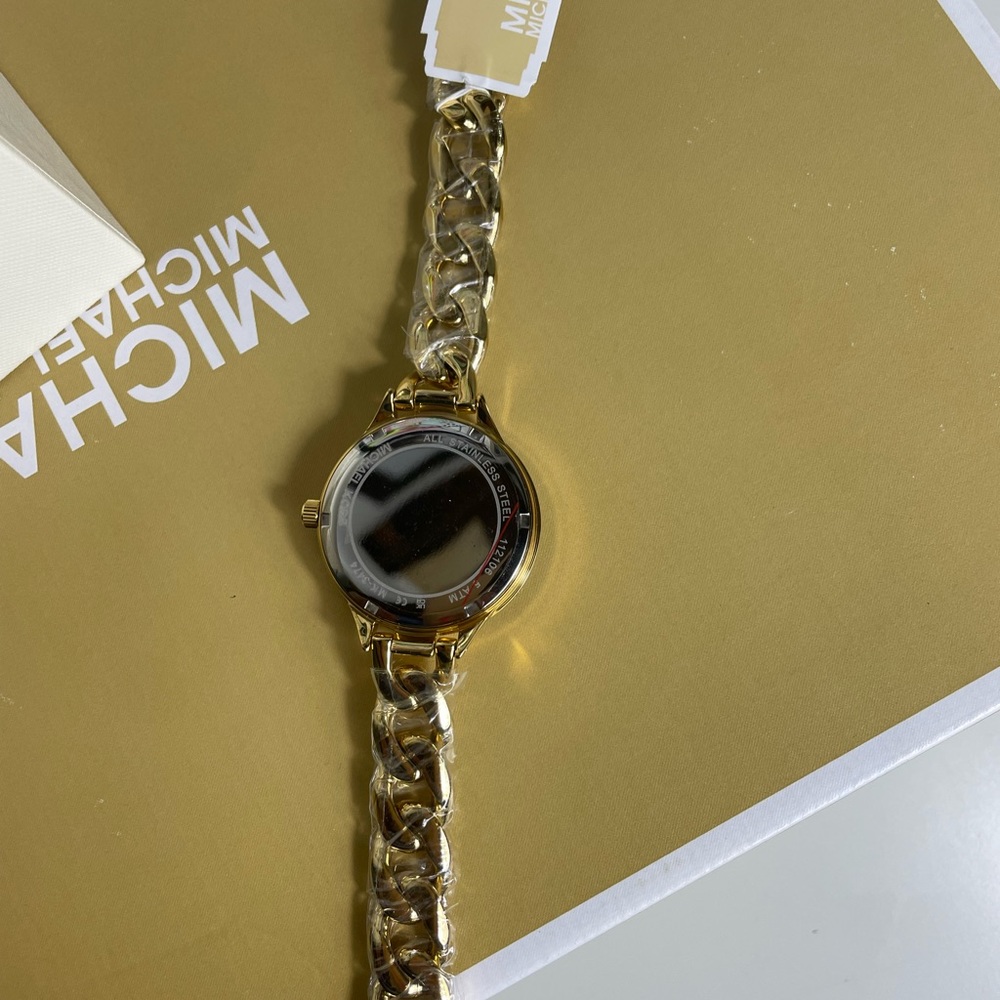 New! watch 😍Micheal Kors - Picture 5 of 8